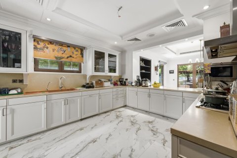 Villa in Jumeirah Golf Estates, Dubai 5 bedrooms, 508.18 sq.m. № 142097 - photo 2