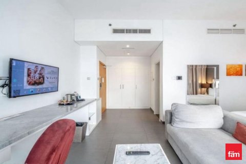 Hotel Apartment in Dubai Marina, Dubai 40.4 sq.m. № 55118 - photo 2