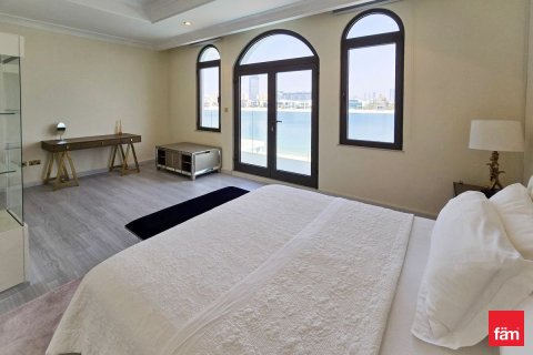 Villa in Palm Jumeirah, Dubai 5 bedrooms, 684.7 sq.m. № 55125 - photo 30