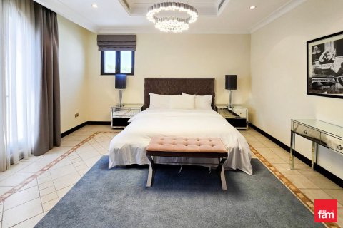 Villa in Palm Jumeirah, Dubai 5 bedrooms, 684.7 sq.m. № 55125 - photo 28