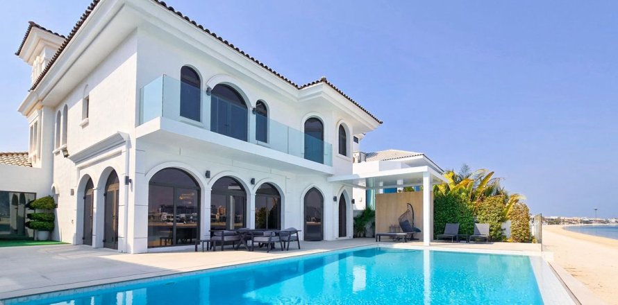 Villa in Palm Jumeirah, Dubai 5 bedrooms, 684.7 sq.m. № 55125