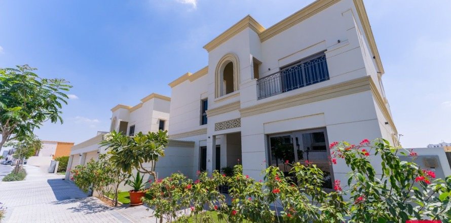 Villa in Al Furjan, Dubai 6 bedrooms, 609.9 sq.m. № 55126