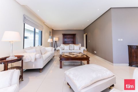 Villa in Al Furjan, Dubai 6 bedrooms, 609.9 sq.m. № 55126 - photo 3
