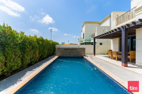Villa in Al Furjan, Dubai 6 bedrooms, 609.9 sq.m. № 55126 - photo 6