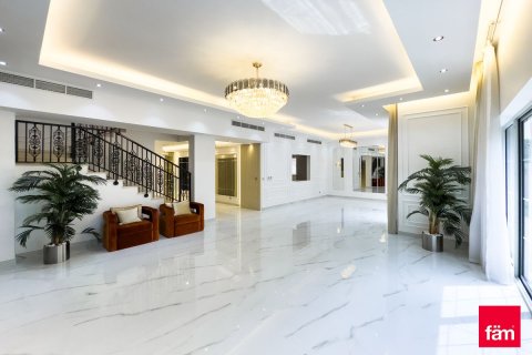 Villa in Dubai 4 bedrooms, 468.5 sq.m. № 133918 - photo 23