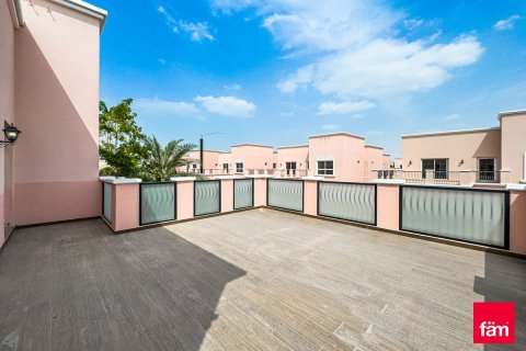 Villa in Dubai 4 bedrooms, 468.5 sq.m. № 133918 - photo 20