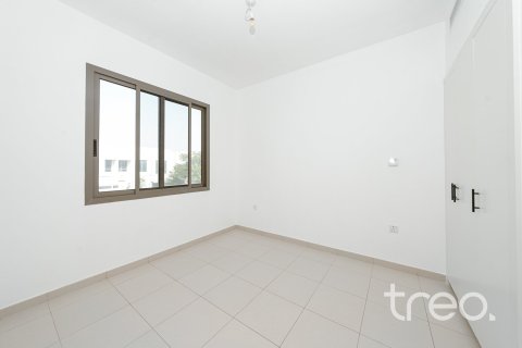 Adosado en Town Square, Dubai, 3 dormitorios, 195.93 m², № 133915 - foto 5
