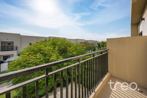 Adosado en Town Square, Dubai, 3 dormitorios, 195.93 m², № 133915