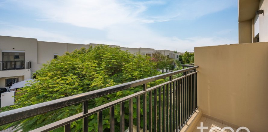 Adosado en Town Square, Dubai, 3 dormitorios, 195.93 m², № 133915