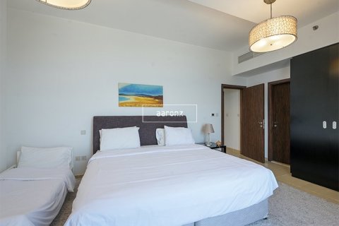 Apartment in Jumeirah Beach Residence, Dubai 2 bedrooms, 118.4 sq.m. № 49201 - photo 7
