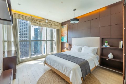 Apartment in Dubai Marina, Dubai 3 bedrooms, 277 sq.m. № 120647 - photo 17