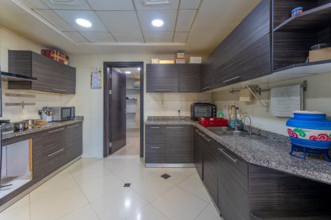 Apartment in Dubai Marina, Dubai 3 bedrooms, 277 sq.m. № 120647 - photo 23