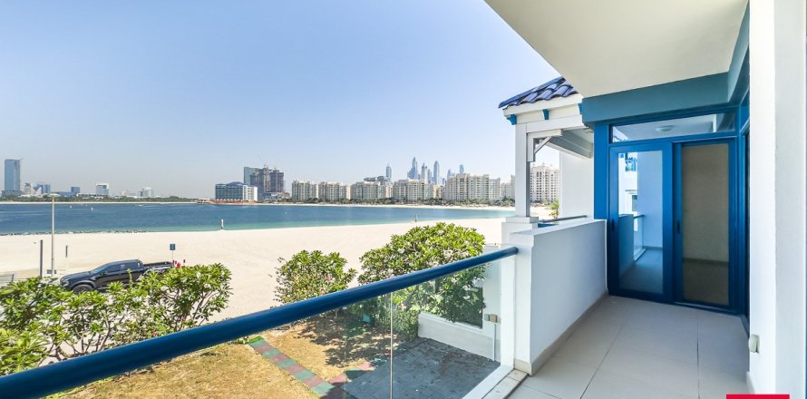 Villa in Palm Jumeirah, Dubai 5 bedrooms, 263.7 sq.m. № 83499