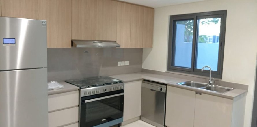 Villa en Dubai, 2 dormitorios, 135.1 m², № 83496