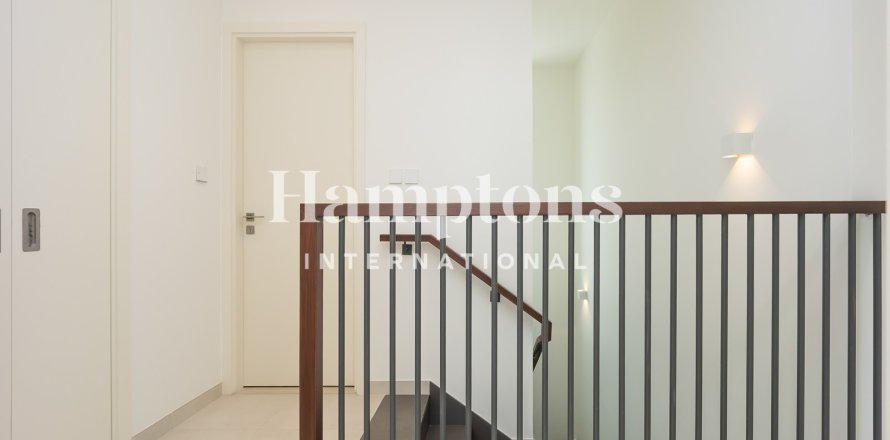 Villa in The Valley, Dubai 3 bedrooms, 176.32 sq.m. № 69947