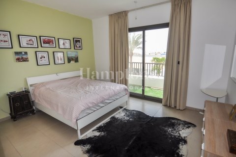 Townhouse in Hayat Townhouses, Town Square, Dubai 3 bedrooms, 206.12946028 sq.m. № 69953 - photo 3