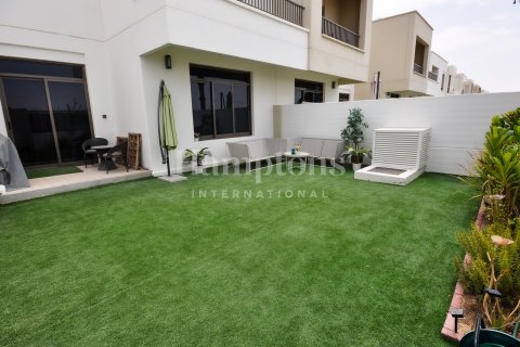 Townhouse in Hayat Townhouses, Town Square, Dubai 3 bedrooms, 206.12946028 sq.m. № 69953 - photo 4
