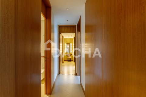 Apartment in Downtown Dubai (Downtown Burj Dubai), Dubai 2 bedrooms, 110 sq.m. № 105309 - photo 13