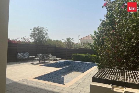 Villa en Dubai, 4 dormitorios, 605 m², № 8552 - foto 26