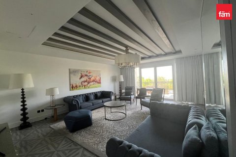 Villa en Dubai, 4 dormitorios, 605 m², № 8552 - foto 2