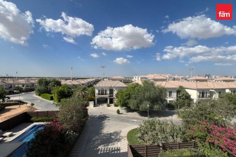 Villa en Dubai, 4 dormitorios, 605 m², № 8552 - foto 27