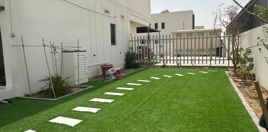 Townhouse in Dubai 3 bedrooms, 285.4 sq.m. № 58183