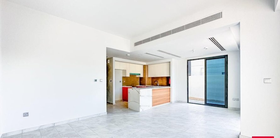 تاون هاوس في دبي 4 غرف نوم, 255 م² رقم 96247