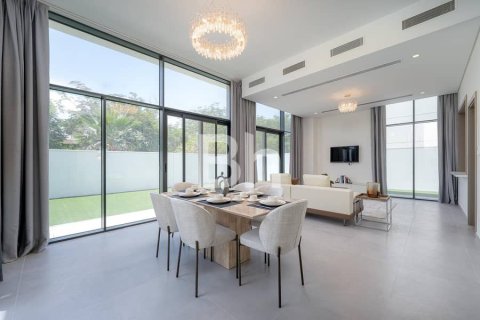 Villa in Al Furjan, Dubai 5 bedrooms, 675 sq.m. № 56594 - photo 13