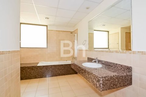 Apartment in Jumeirah Beach Residence, Dubai 4 bedrooms, 263 sq.m. № 56593 - photo 6