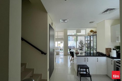 Townhouse in Dubai 3 bedrooms, 239.8 sq.m. № 50093 - photo 5
