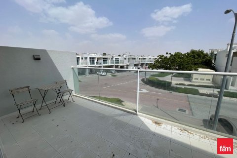 Townhouse in Dubai 3 bedrooms, 239.8 sq.m. № 50093 - photo 13