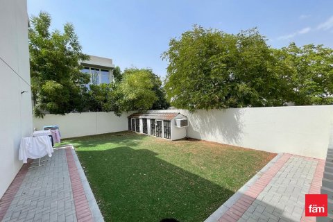 Townhouse in Dubai 3 bedrooms, 239.8 sq.m. № 50093 - photo 16