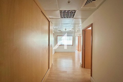 Office in Sheikh Zayed Road, Dubai 124 sq.m. № 101436 - photo 10