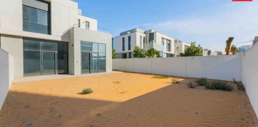 Villa à Al Furjan, Dubai, 4 chambres, 391.6 m², № 10736