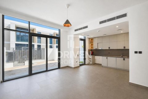 Adosado en Ruba, Arabian Ranches 3, Dubai, 3 dormitorios, 145.67 m², № 134182 - foto 17