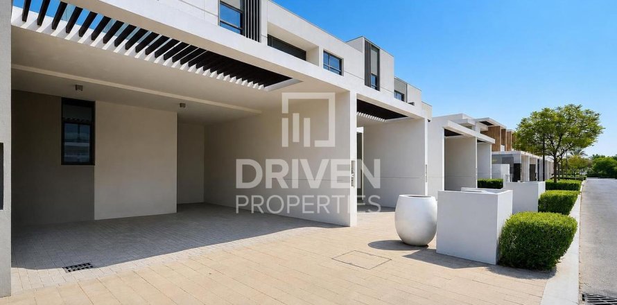 Adosado en Ruba, Arabian Ranches 3, Dubai, 3 dormitorios, 145.67 m², № 134182