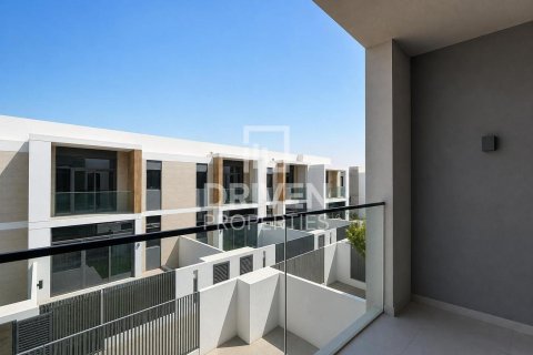 Adosado en Ruba, Arabian Ranches 3, Dubai, 3 dormitorios, 145.67 m², № 134182 - foto 6