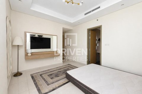Apartment in Paramount Tower Hotel & Residences, Business Bay, Dubai 2 bedrooms, 108.42 sq.m. № 134176 - photo 7