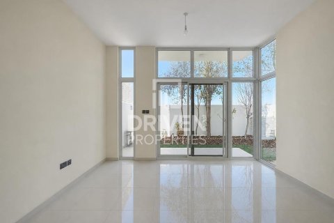 Townhouse in Dubai 3 bedrooms, 176.98 sq.m. № 134179 - photo 6