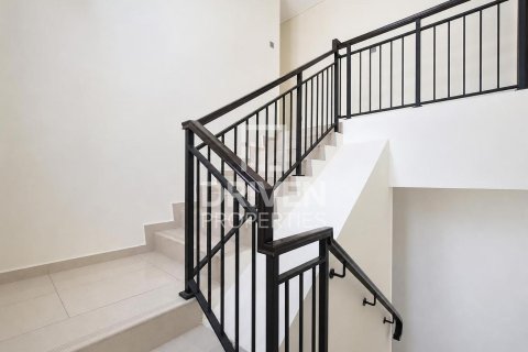 Townhouse in Dubai 3 bedrooms, 176.98 sq.m. № 134179 - photo 13