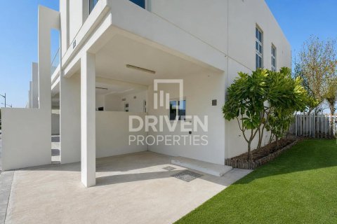 Townhouse in Dubai 3 bedrooms, 176.98 sq.m. № 134179 - photo 3
