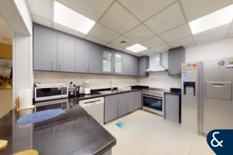 Apartamento en Rimal, Jumeirah Beach Residence, Dubai, 3 dormitorios, 179 m², № 78697 - foto 4