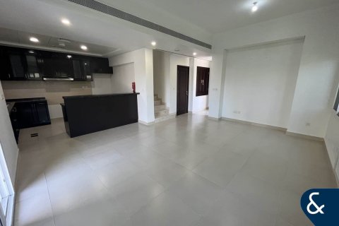 تاون هاوس في Dubai Land, دبي 3 غرف نوم, 213 م² رقم 78689 - صورة 2