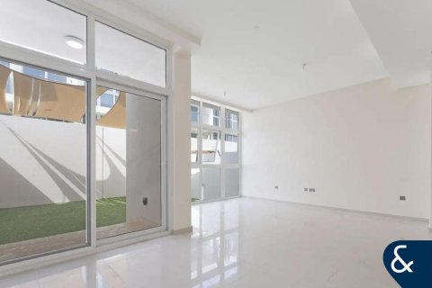 Adosado en DAMAC Hills (Akoya by DAMAC), Dubai, 3 dormitorios, 224 m², № 78688 - foto 3