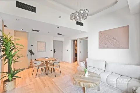 Apartment in Dubai Marina, Dubai 2 bedrooms, 97 sq.m. № 122856 - photo 15