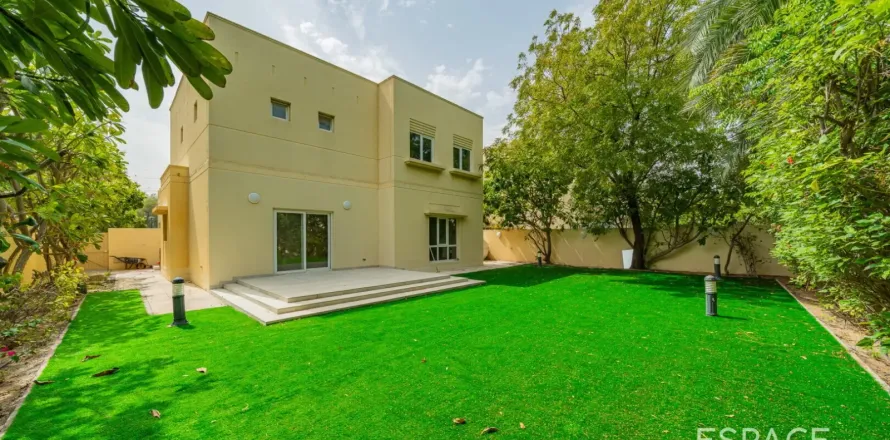 فيلا في Meadows, دبي 3 غرف نوم, 155 م² رقم 122858