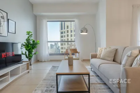 Apartment in Jumeirah Beach Residence, Dubai 2 bedrooms, 145 sq.m. № 122862 - photo 2