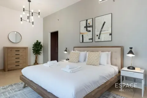 Apartment in Jumeirah Beach Residence, Dubai 2 bedrooms, 145 sq.m. № 122862 - photo 3