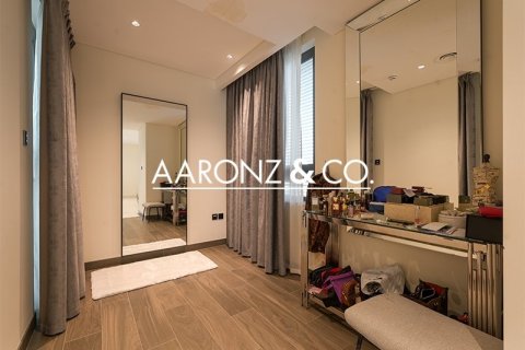 Villa en Mohammed Bin Rashid City, Dubai, 4 dormitorios, 559 m², № 55340 - foto 5