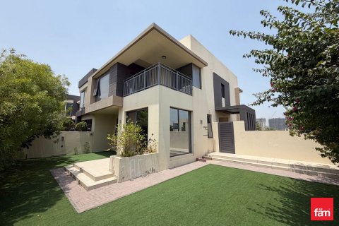 Villa en Dubai Hills Estate, Dubai, 5 dormitorios, 329.7 m², № 114764